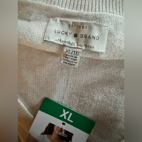 Lucky Brand V neck sweater - Picture 3 of 5